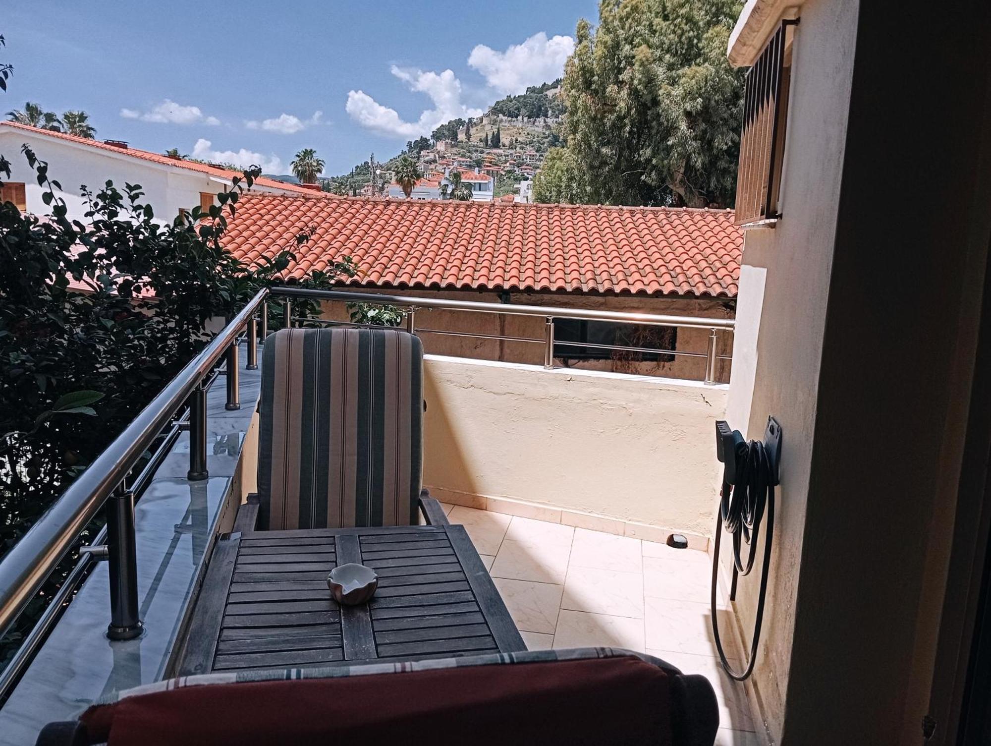 Zeta ' S House Apartment Nafpaktos Exterior photo